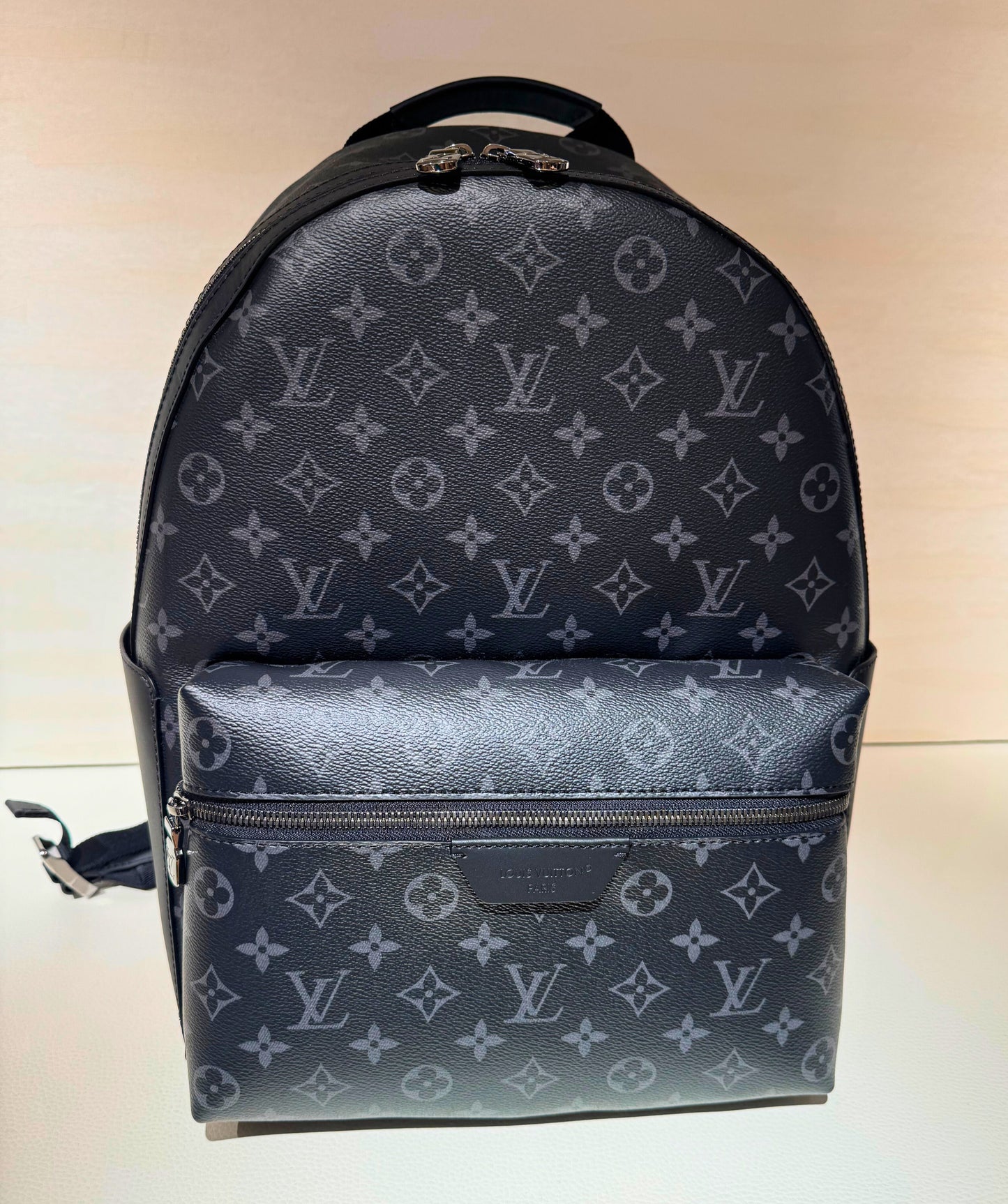 Louis Vuitton Discovery Backpack MM 