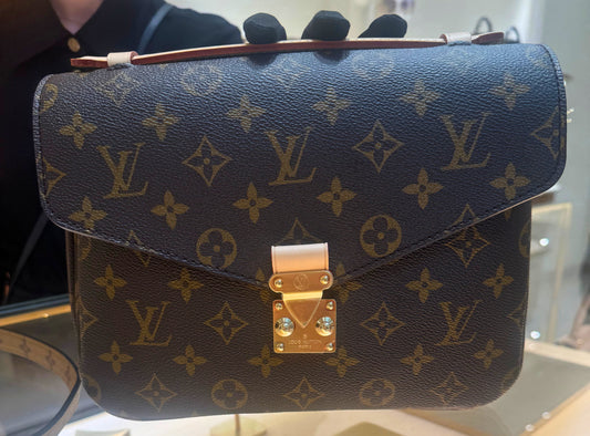Louis Vuitton Métis Porchetta